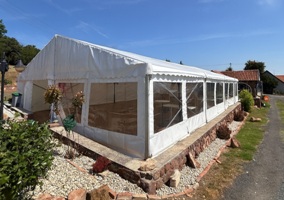 Rendezvénysátor 10 méter széles-50